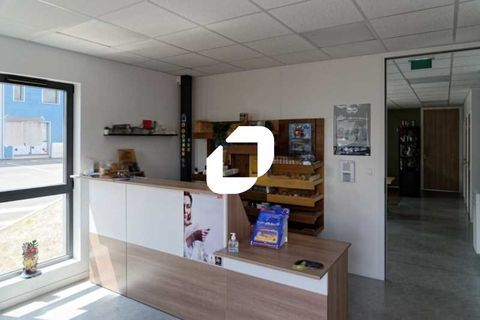 Locaux d'Activités - A VENDRE - 247 m² non divisibles 400000 44800 Saint herblain