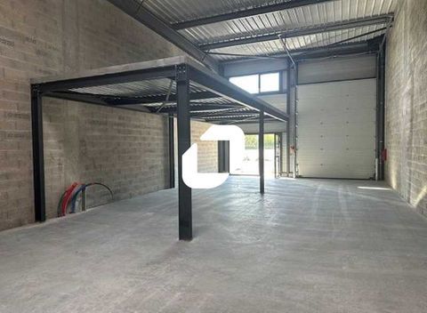 Locaux d'Activit&eacute;s - A LOUER - 1&nbsp;049 m&sup2; divisibles &agrave; partir de 194 m&sup2; 6527 44119 Grandchamp des fontaines