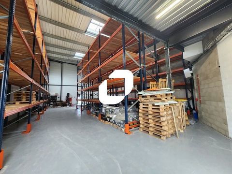 ACTIVITE AVEC VISIBILITE - 412 m&sup2; non divisibles 5150 78210 Saint cyr l'ecole