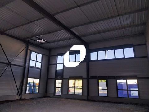 LOCAUX NEUFS PROCHE NANTES-RENNES - 621 m² divisibles à partir de 204 m² 857808 44119 Grandchamp des fontaines