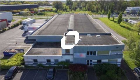 BATIMENT INDEPENDANT TYPE MESSAGERIE - 2 082 m² non divisibles 3000162 44860 Saint aignan grandlieu