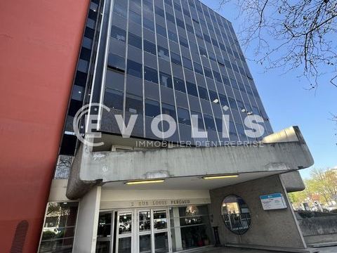 BUREAUX A LOUER - 95 m&sup2; divisibles &agrave; partir de 45 m&sup2; 2212 94700 Maisons alfort