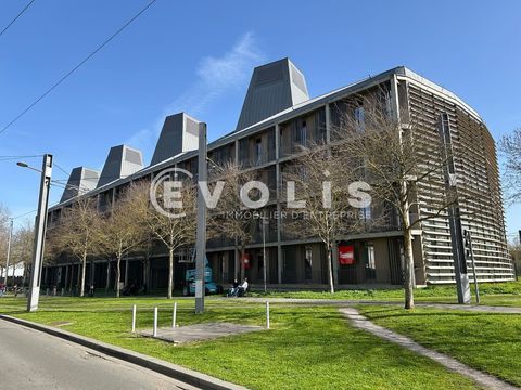 Bureaux - A LOUER - 3&nbsp;251 m&sup2; divisibles &agrave; partir de 311 m&sup2; 51474 33300 Bordeaux