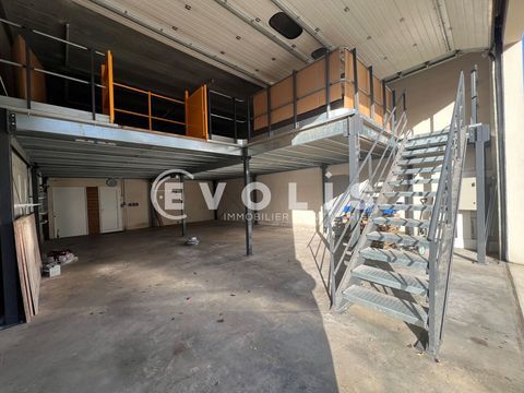 Locaux d'activit&eacute; - A LOUER - 242 m&sup2; non divisibles 2399 91140 Villejust