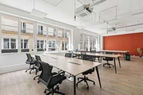 Bureaux - A LOUER - 89 m&sup2; non divisibles 4450 75010 Paris