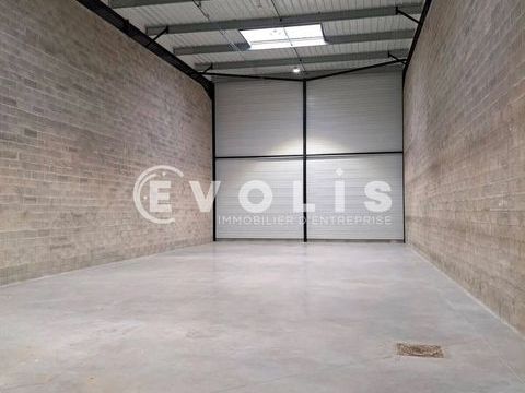 Locaux d'activit&eacute; - A LOUER - 358 m&sup2; non divisibles 3431 77700 Bailly romainvilliers