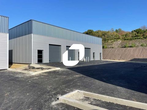 Locaux d'Activités - A VENDRE - 745 m² divisibles à partir de 70 m² 1266085 33530 Bassens