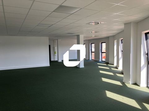 Bureaux - A VENDRE - 904 m&sup2; divisibles &agrave; partir de 92 m&sup2; 1913644 01120 Montluel
