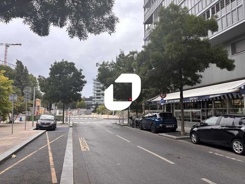 Locaux Commerciaux - A LOUER - 137 m&sup2; non divisibles 6250 92100 Boulogne billancourt