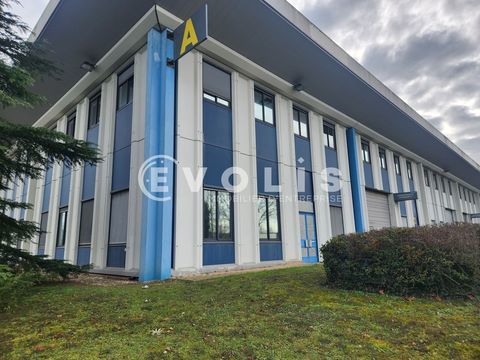 Bureaux - A LOUER - 3&nbsp;573 m&sup2; divisibles &agrave; partir de 30 m&sup2; 32009 38070 Saint quentin fallavier