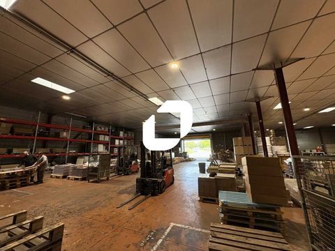 Entrepôts - A LOUER - 4 860 m² non divisibles 22275 33560 Carbon blanc