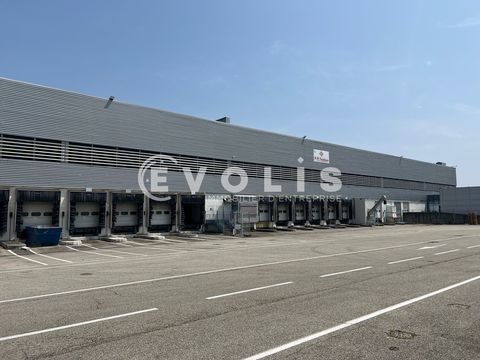 Entrep&ocirc;t logistique Vaulx-Milieu - 17&nbsp;666 m&sup2; divisibles &agrave; partir de 4&nbsp;977 m&sup2; 107468 38090 Vaulx milieu