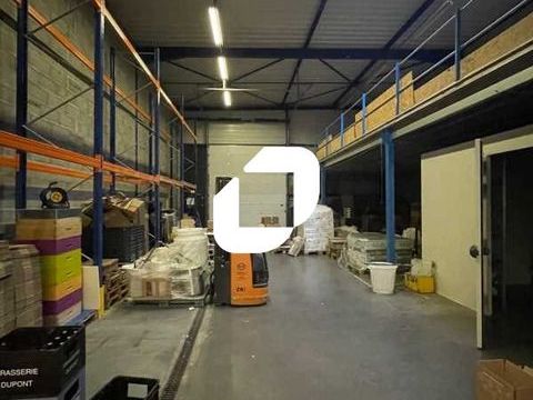 Locaux d'Activit&eacute;s - A LOUER - 378 m&sup2; non divisibles 2835 38130 Echirolles