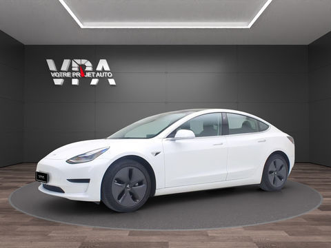 Tesla Model 3 &middot; Propulsion 275ch &middot; Standard Range Plus &middot; Autopilot &middot; Toit 2020 occasion Eysines 33320