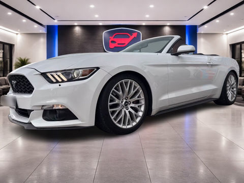 Ford Mustang Convertible 3.7 V6 309ch * BVM6 * Cuir * Jantes 19" * P 2015 occasion Lyon 69006