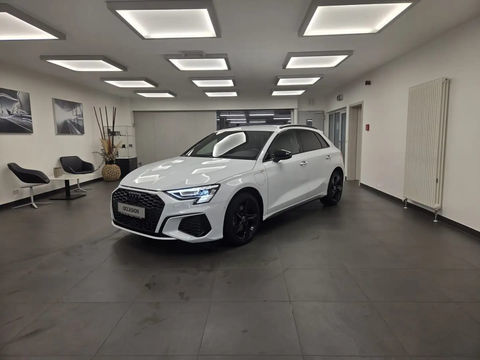 Audi A3 eHybrid * 204 ch * S-TRONIC * CarPlay * GPS * Si&egrave;ges chauffa 2021 occasion Lyon 69006