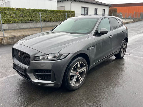 Jaguar F-PACE 4x4 * 180 CH * TOIT PANO * CUIR ROUGE * ATTELAGE 2018 occasion Lyon 69006