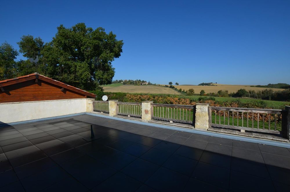 � vendre  Maison Vic-Fezensac (32190)