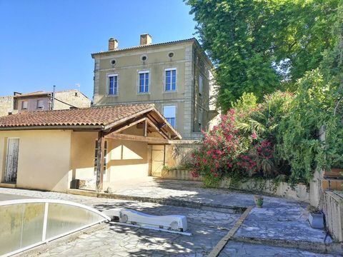   A vendre JEGUN, Gers ! Superbe et rare maison d'�poque � moderniser au c�ur d'un tr�s beau village recherch� � 20 minutes d'Auch Maison - 7 pi�ce(s) - 283 m�