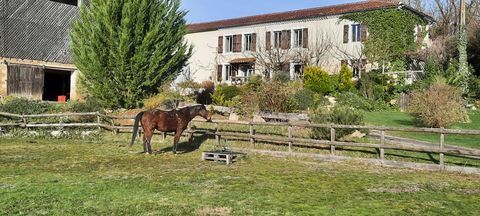   Tr�s belle propri�t� �questre � vendre proche de Montesquiou, Gers: deux maisons, d�pendances, boxes et installations �questres Maison - 13 pi�ce(s) - 407 m�