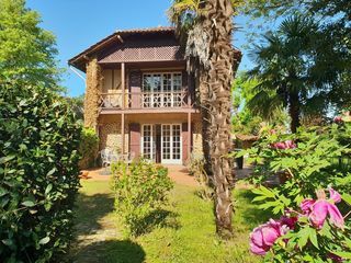  Maison � vendre 6 pi�ces 195 m�