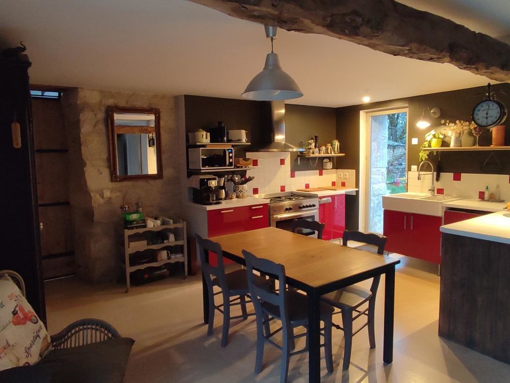 � vendre  Maison Limogne-en-Quercy (46260)