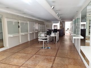  Maison � vendre 3 pi�ces 300 m�