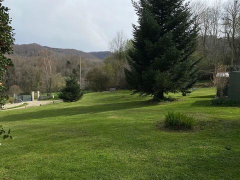   Terrain arbor� 1369m2 avec Mobil-Home avec fosse septique aux normes Maison - 3 pi�ce(s) - 27 m�