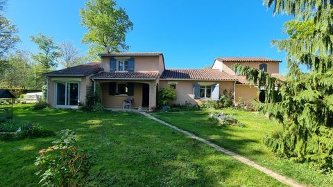   Villa proche �tang de ST ESTEPHE Maison - 8 pi�ce(s) - 227 m�