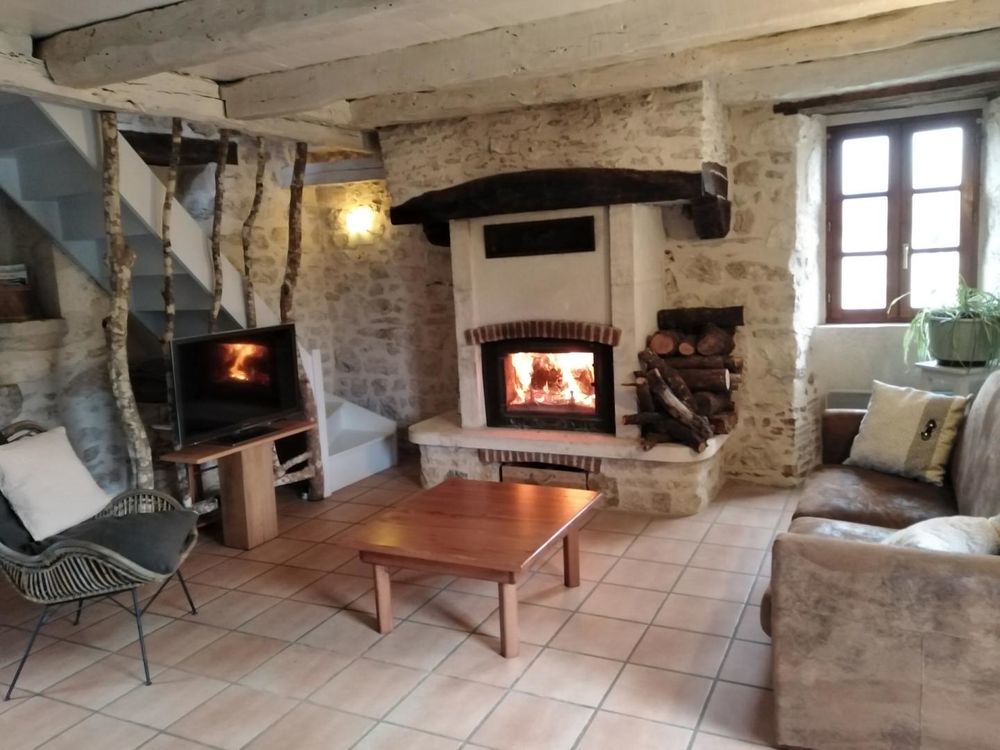 � vendre  Maison Limogne-en-Quercy (46260)