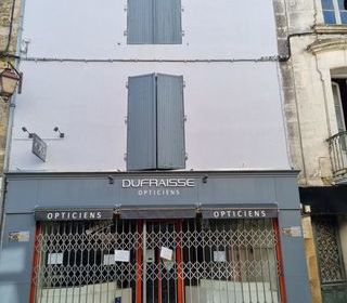  Maison � vendre 3 pi�ces 300 m�