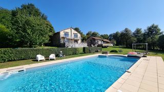  Maison � vendre 15 + pi�ces 554 m�