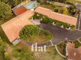  Propri�t�/ch�teau � vendre 6 pi�ces 351 m�