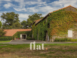  Propri�t�/ch�teau � vendre 6 pi�ces 351 m�