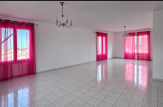  Maison � vendre 10 pi�ces 200 m�