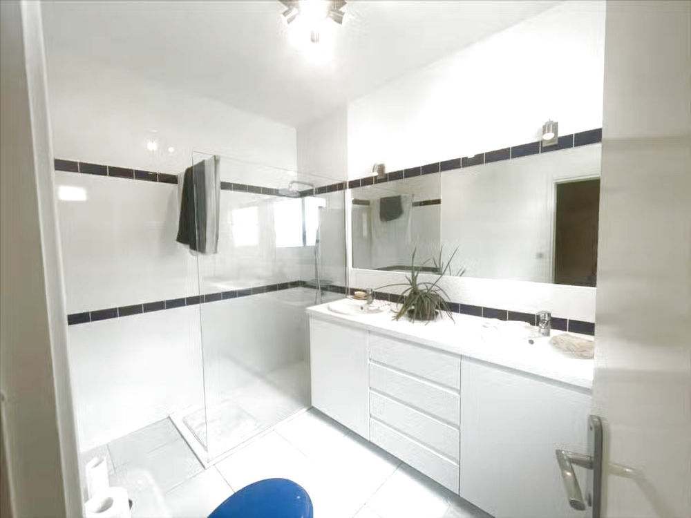 � vendre  Propri�t�/ch�teau Mathieu (14920)