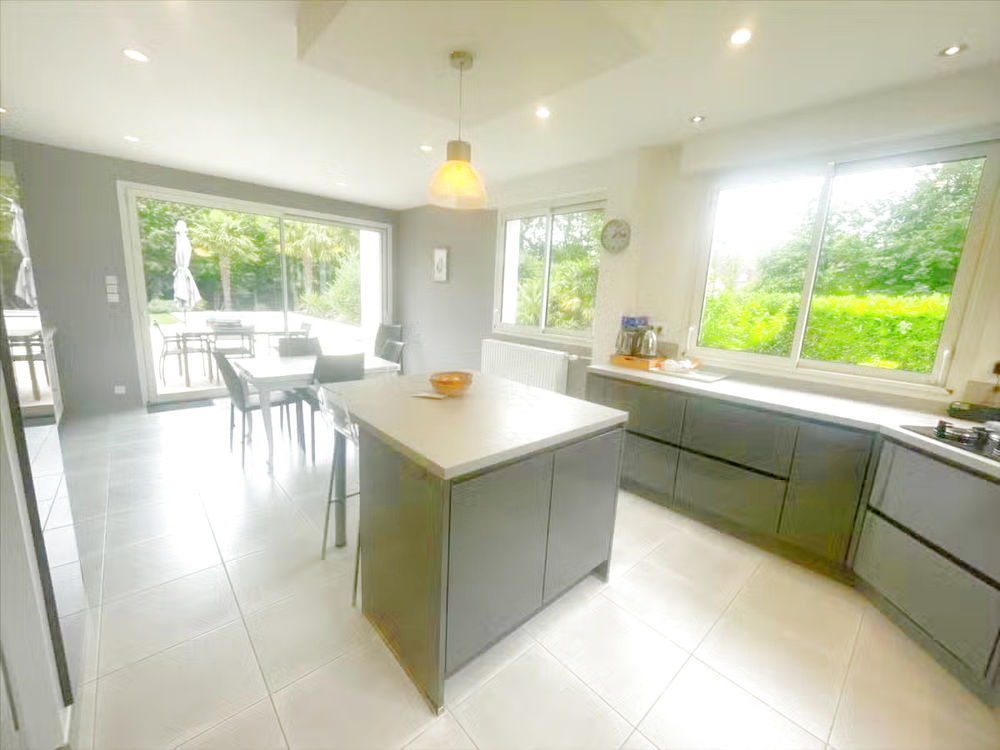 � vendre  Propri�t�/ch�teau Mathieu (14920)