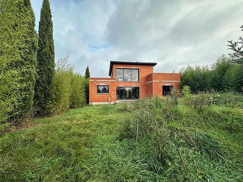   LE FAUGA � 10 mn de MURET ,MAISON D'ARCHITECTE HORS D'EAU HORS D'AIR � TERMINER SUR Terrain de 2600 m2 Maison - 5 pi�ce(s) - 170 m�