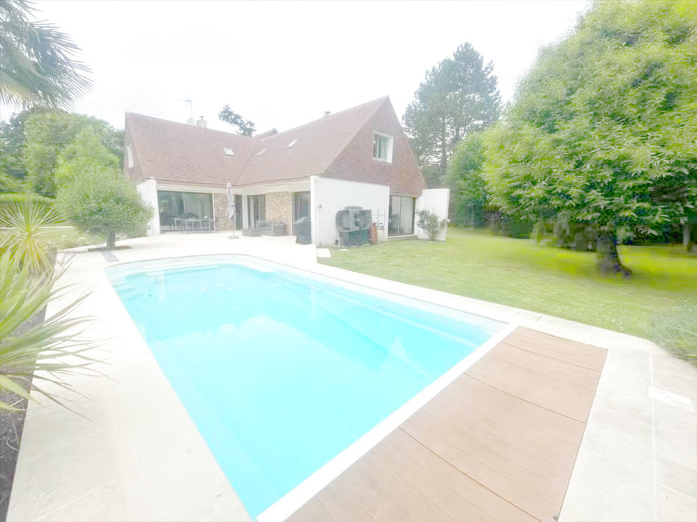 � vendre  Propri�t�/ch�teau Mathieu (14920)