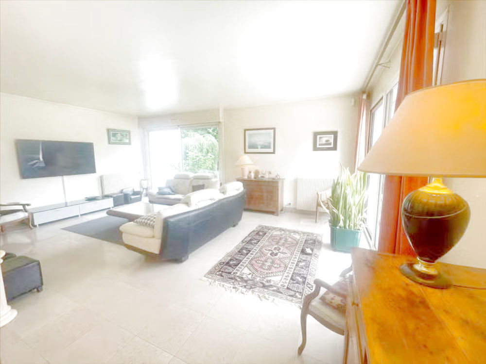 � vendre  Propri�t�/ch�teau Mathieu (14920)