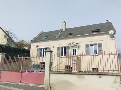   Maison en pierre 5 pi�ces avec v�randa, garage double 2 caves et vue imprenable Maison - 5 pi�ce(s) - 142 m�