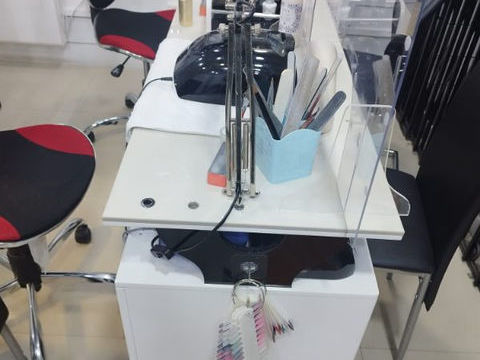 SALON D'ESTH&Eacute;TIQUE CL&Eacute; EN MAIN avec 2 salles au sous sol   EMPLACEMENT PREMIUM   PARIS 11&Egrave;ME 100800 75011 Paris