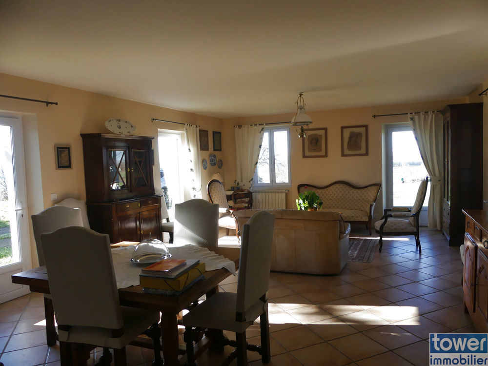� vendre  Propri�t�/ch�teau Villeneuve (12260)