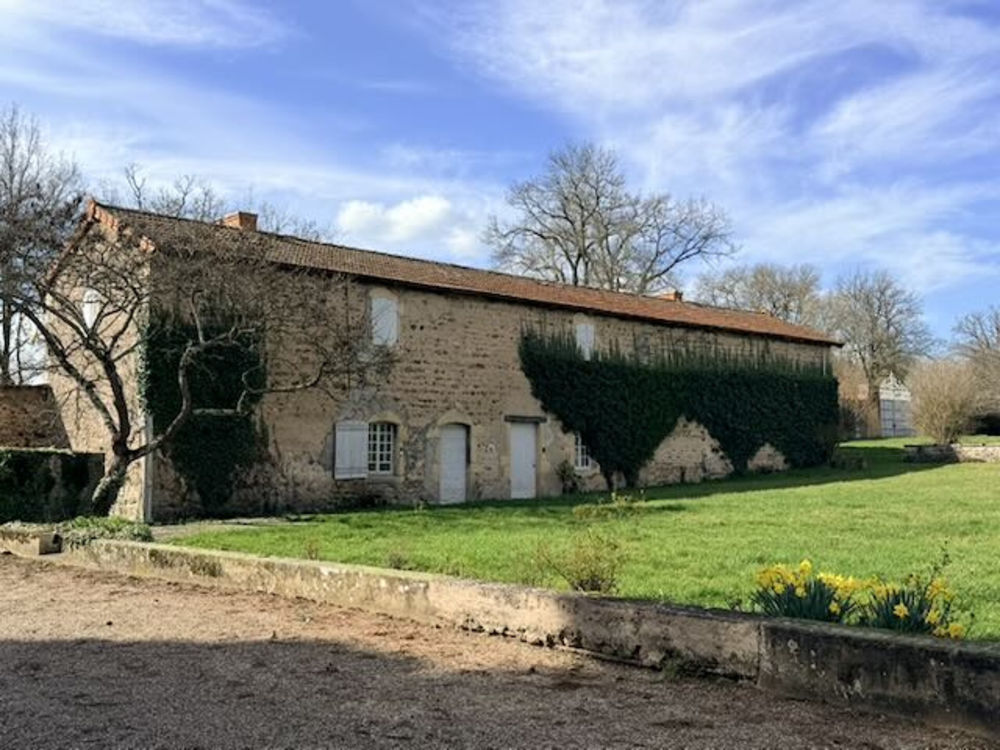 � vendre  Propri�t�/ch�teau Saint-Maurice-l�s-Ch�teauneuf (71740)