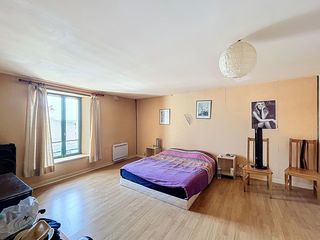  Immeuble � vendre 5 pi�ces 225 m�