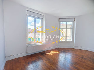  Appartement � louer 3 pi�ces 77 m�