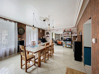  Maison � vendre 9 pi�ces 302 m�