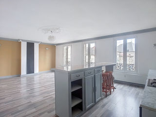  Appartement � louer 4 pi�ces 97 m�