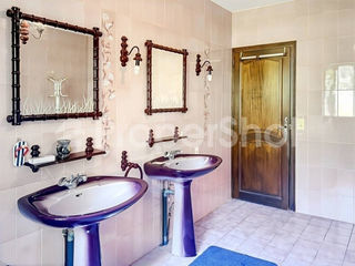  Maison � vendre 10 pi�ces 250 m�