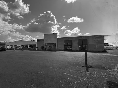 A VENDRE &Agrave; COURNON-D'AUVERGNE MURS COMMERCIAUX DIVISIBLES 1100m2 1515800 63800 Cournon d auvergne